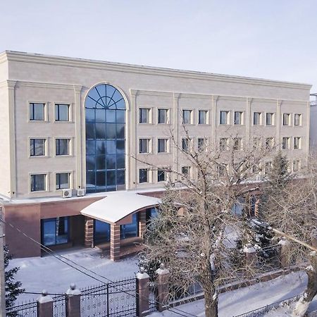 Nurtau Hotel Pavlodar Ngoại thất bức ảnh
