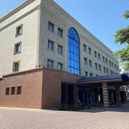 Nurtau Hotel Pavlodar Ngoại thất bức ảnh