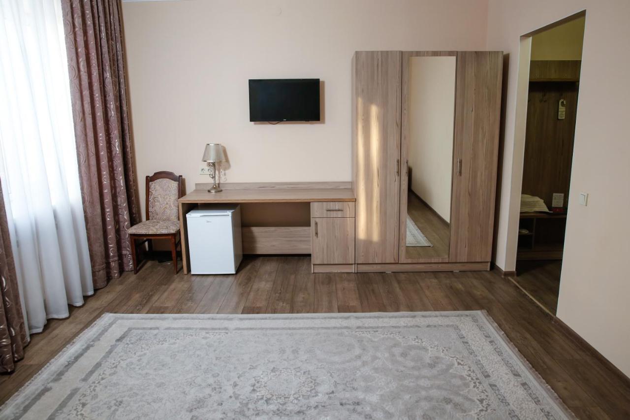 Nurtau Hotel Pavlodar Ngoại thất bức ảnh