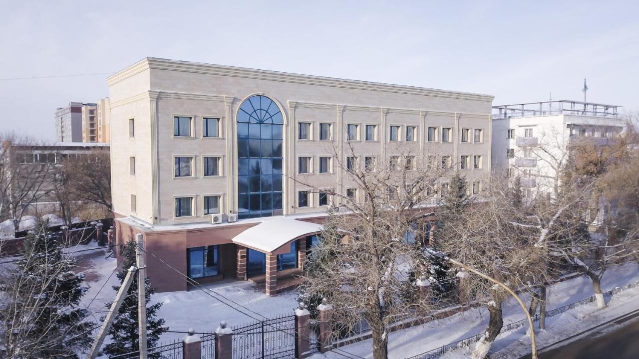 Nurtau Hotel Pavlodar Ngoại thất bức ảnh