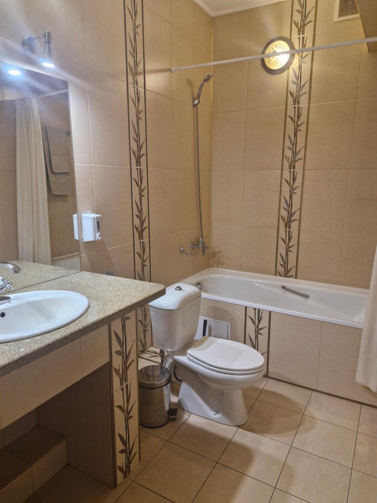 Nurtau Hotel Pavlodar Ngoại thất bức ảnh