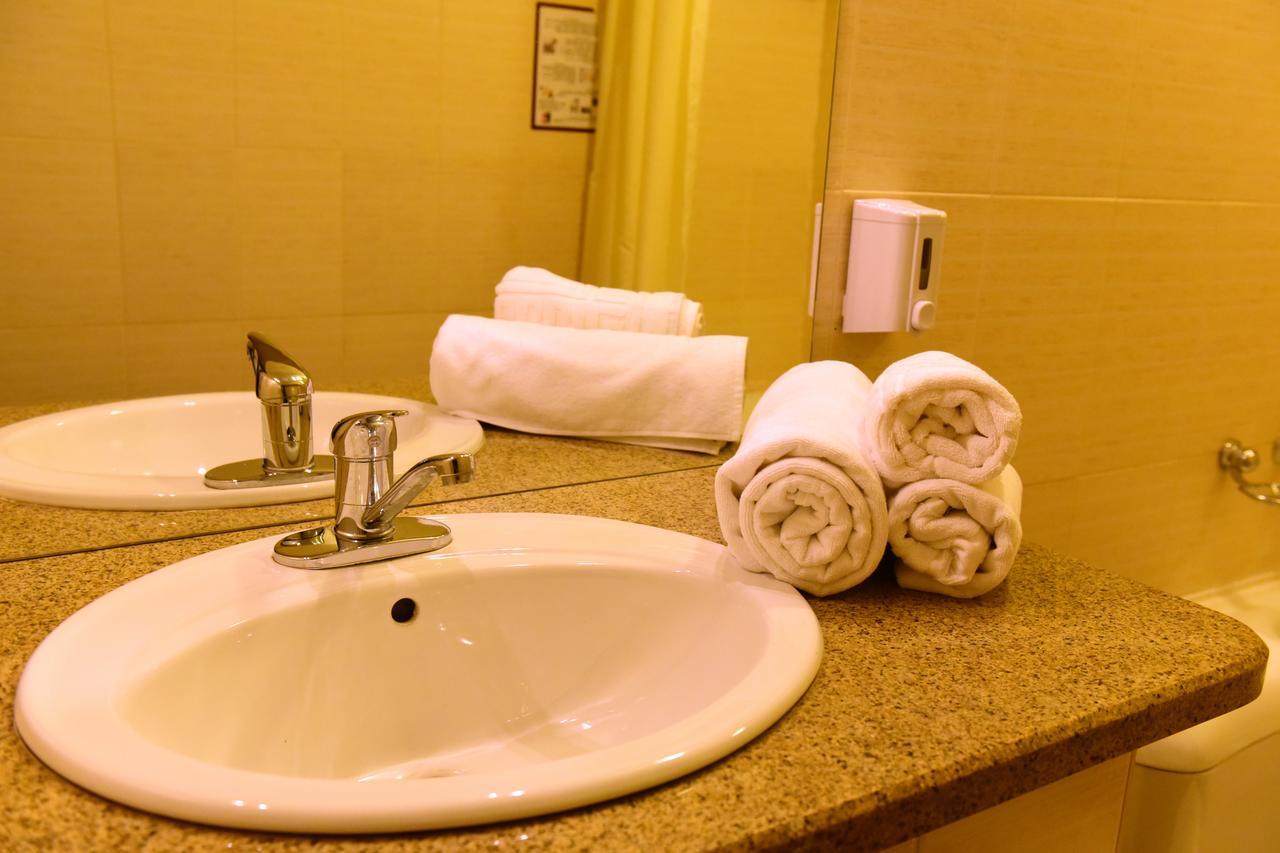 Nurtau Hotel Pavlodar Ngoại thất bức ảnh